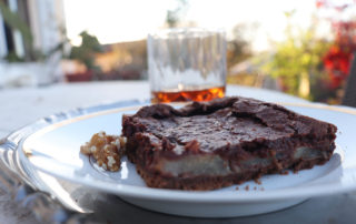 Whisky,-chocolate-and-pear-cake